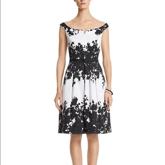 White House Black Market Dresses & Skirts - WHBM Floral Fit and Flare Dress